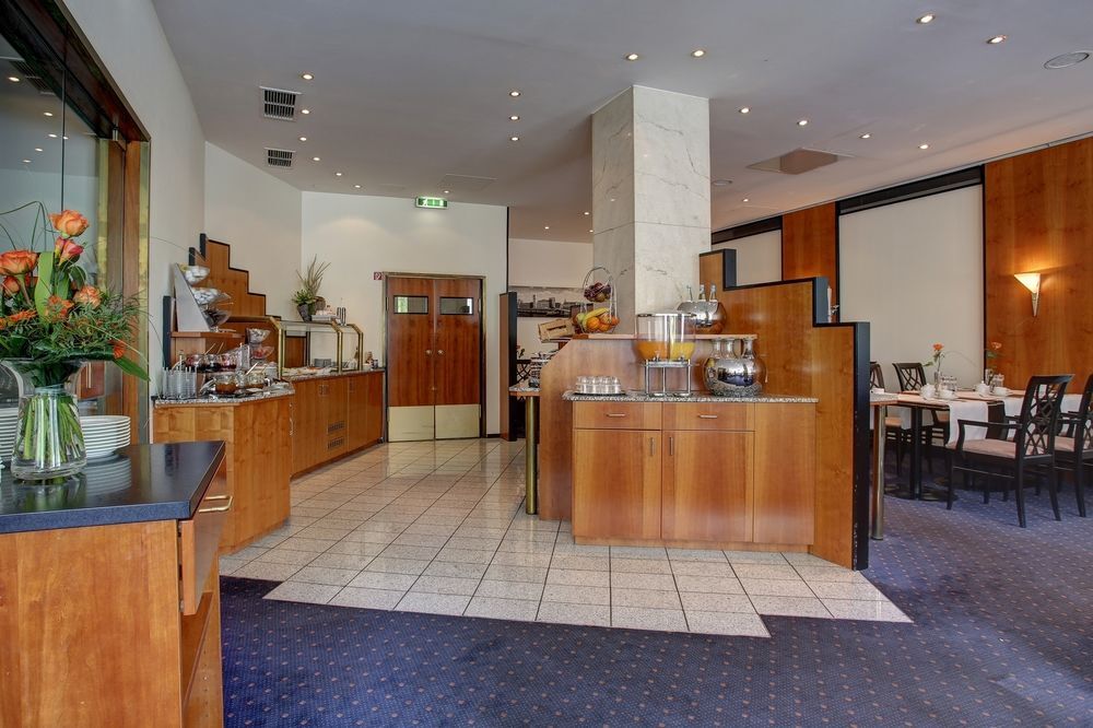 Trip Inn Hotel Esplanade, Duesseldorf Extérieur photo